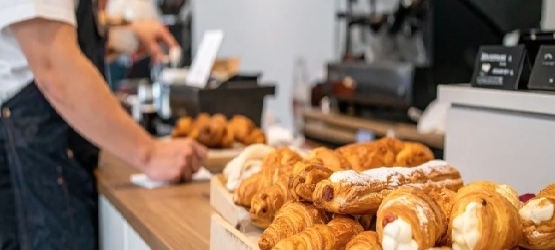 Bakeries & Dessert Shops