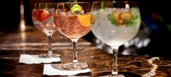 Pubs, Bars & Lounges